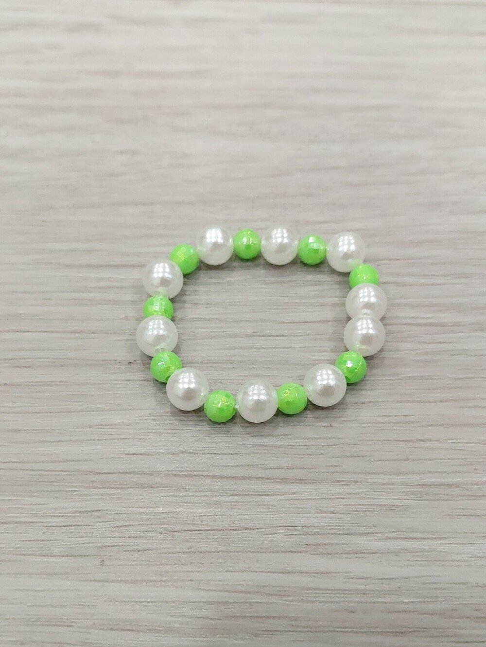 Pearl and Neon Green Beaded Stretch Bracelet